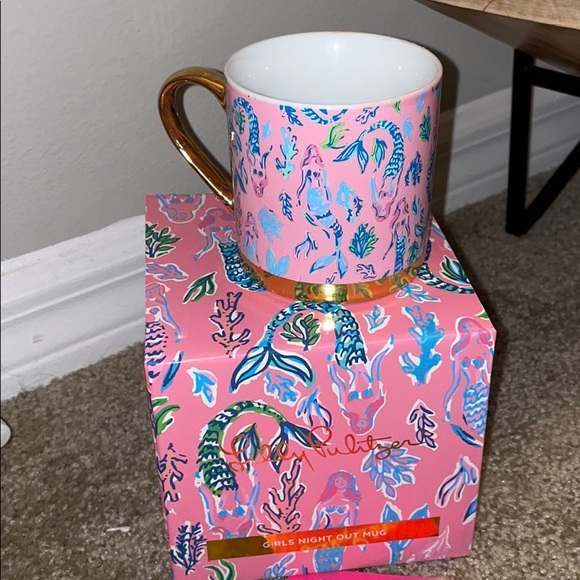 Lilly Pulitzer Other - Lilly Pulitzer girls night out GWP mug